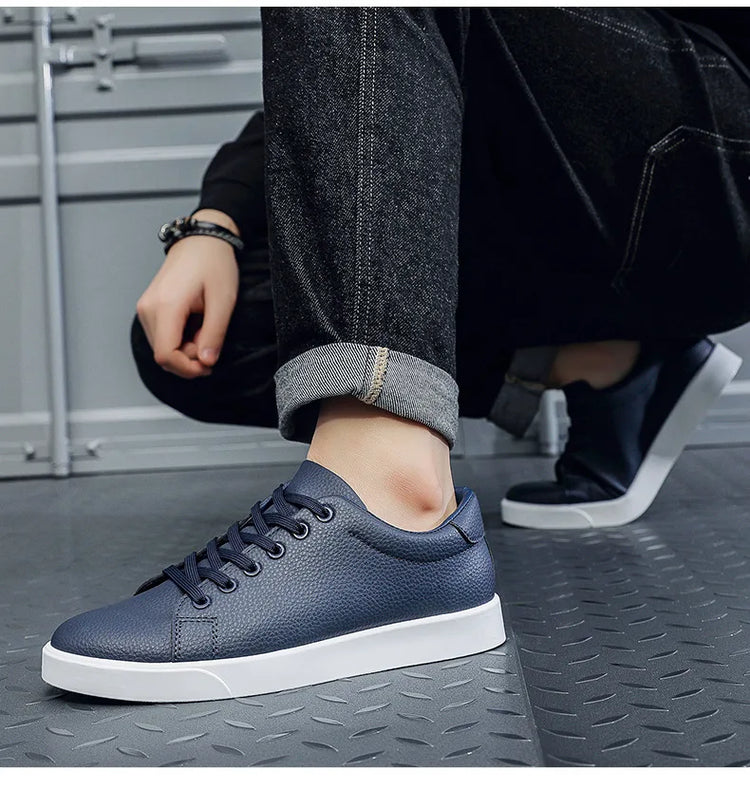 2026 New Fashion Mens Casual Shoes Genuine Leather Designer Lace-up Sneakers High Quality Outdoor walking Mocassin Footwear