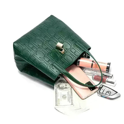 CH Large Capacity Handbag Luxury Brand Temperament Letter Print with Lock Design 2025 Trendy Women's Crossbody Bag PlatiNum