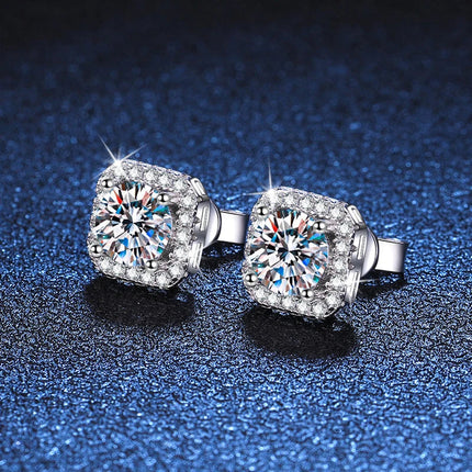 Neetim Real 0.5-1 Carat D Color Moissanite Stud Earrings For Women 100% 925 Sterling Silver Sparkling Earring Wedding Jewelry PlatiNum