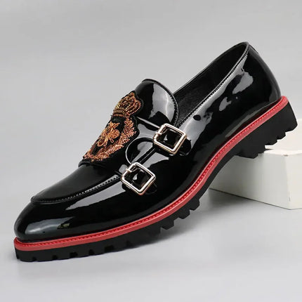 Scarpe in pelle di lusso per uomo Moda ricamo Uomo Scarpe da monaco stile britannico Mocassini di alta qualità Scarpe da uomo d'affari casual 2025