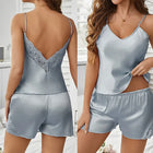 Set di indumenti da notte estivi di lusso in pizzo a V profondo senza schienale sexy Set pigiama in raso morbido per donna Comodo canottiera e pantaloncini a maniche corte