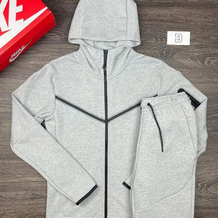 Spring and Autumn New Men's Set Western Style Outdoor Sports Casual Men's Clothing Long Sleeve Hooded Jacket Pants Suit PlatiNum