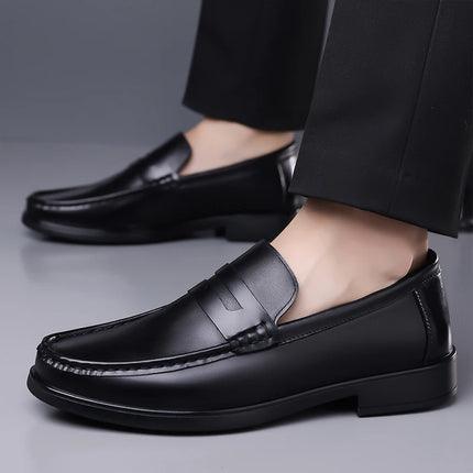 Mocassini in Pelle da Uomo Estate 2026, Scarpe Casual Slip-on Traspiranti, Comode per Camminare e per l'Ufficio