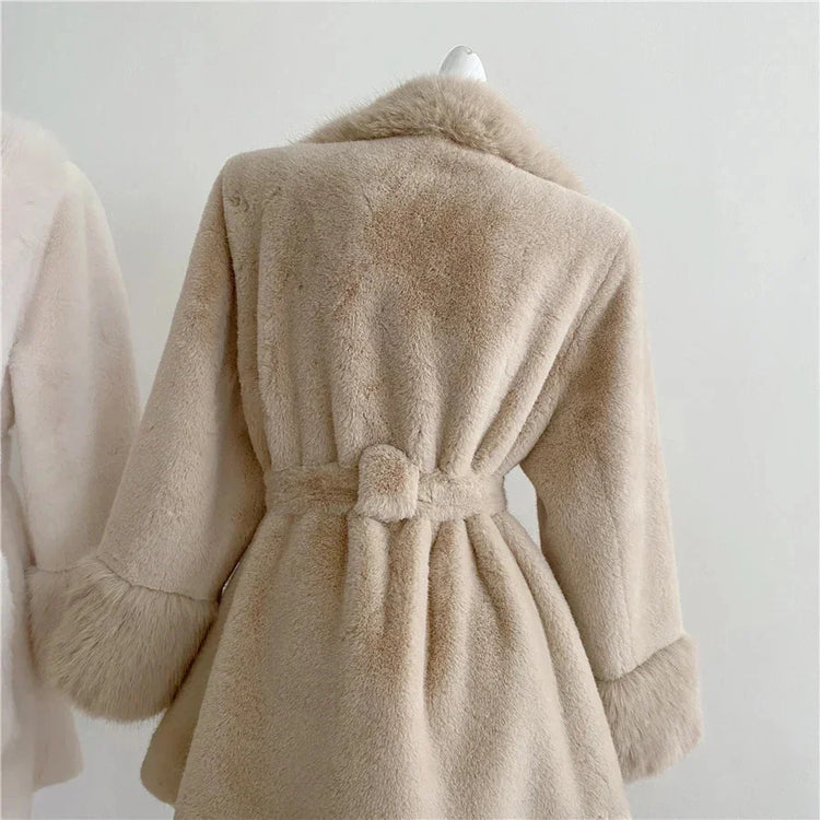 Winter Luxury Women Faux Furs Jackets Coats With Belt Elegant Waist Hugging Slimming Fur Big Collar Thickened Warm Outerwear