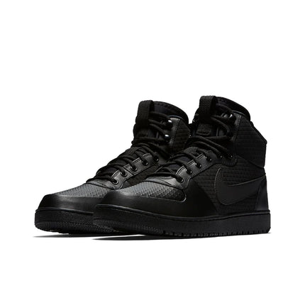 Nike Court Borough Mid Scarpe da Skateboard in Pelle Casual Impermeabili con Ammortizzazione e Supporto, Modello Mid-Top da Uomo, Nero AA0547-002
