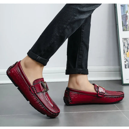 Nuove Scarpe Casual da Uomo Slip-On con Suola Morbida 2026, Stile Britannico Versatile e di Tendenza, Mocassini Comodi e Abbinabili a Tutto