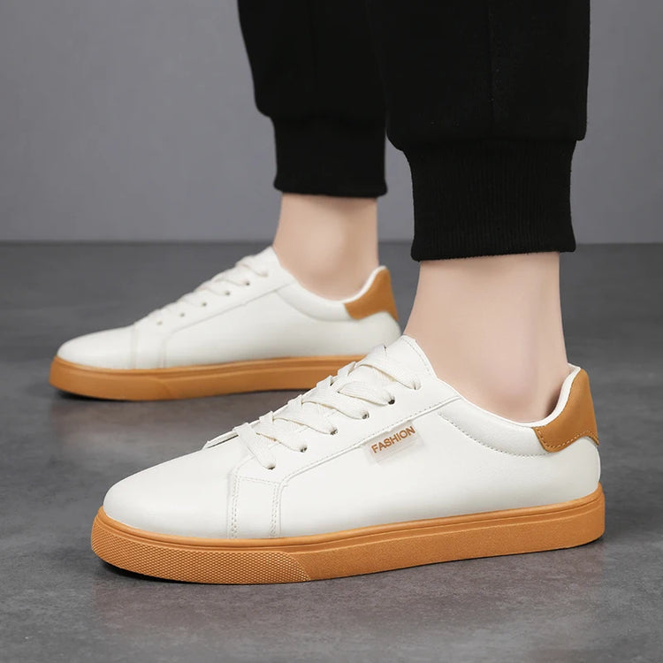Skateboarding Shoes Men Flat Comfortable Leather Casual Vulcanized Shoes Trendy Classic Breathable Cheap Sneakers Man Plus Size