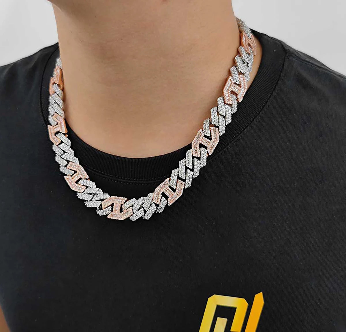 Hip Hop 15mm Iced Out catena a maglia cubana Shiny CZ Stone Pink collana cubana con naso di maiale placcato a due colori per donna uomo