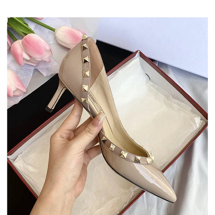 scarpe da donna di marca di lusso Sandali da donna Rivetti estivi Tacchi alti Lato vuoto Scarpe da donna da ballo in pelle moda femminile da donna