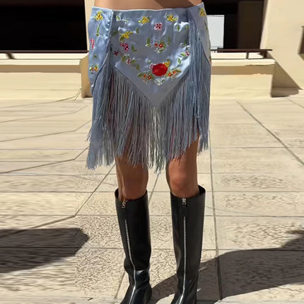 Minigonna Chic da Donna con Ricami e Frange, Modello Irregolare a Fiori, Collezione Estate 2026, per Vacanze e Streetwear