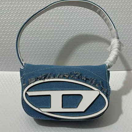 Borsa a Tracolla in Pelle PU Effetto Specchio Argento Lucido con Decorazione Ovale in Rilievo, Tracolla Staccabile, Mini Borsetta Futuristica da Donna