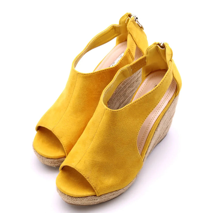 Soraia shoes Women's Suede Sandals with Wedge and zipper on the Heel, zipper Sandals, zipper, Heel and Toe, Young Fashion, Summer. PlatiNum