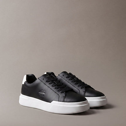 chunky sneakers ad alta trazione e resistenza in pelle black/white/black da uomini calvin klein