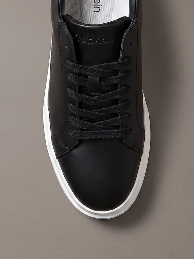 chunky sneakers ad alta trazione e resistenza in pelle black/white/black da uomini calvin klein