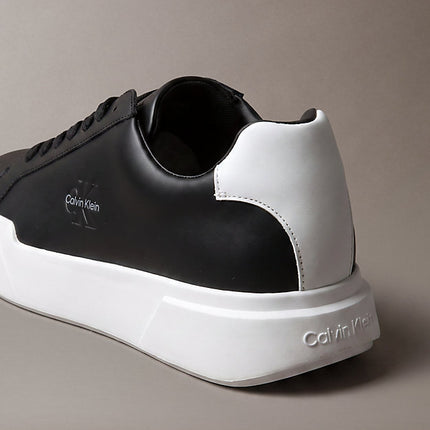 chunky sneakers ad alta trazione e resistenza in pelle black/white/black da uomini calvin klein