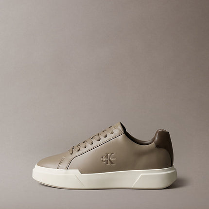 chunky sneakers ad alta trazione e resistenza in pelle desert taupe/mocha da uomini calvin klein